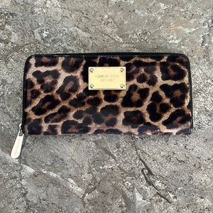 Michael Kors Jet Set Wallet Leopard